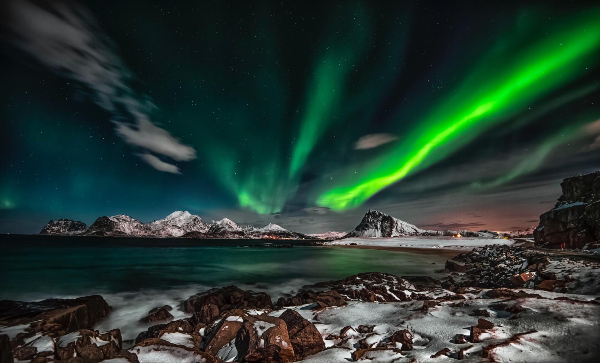 Northern Lights Holidays: A COVID-Safe Option – How moonstride Can Help
