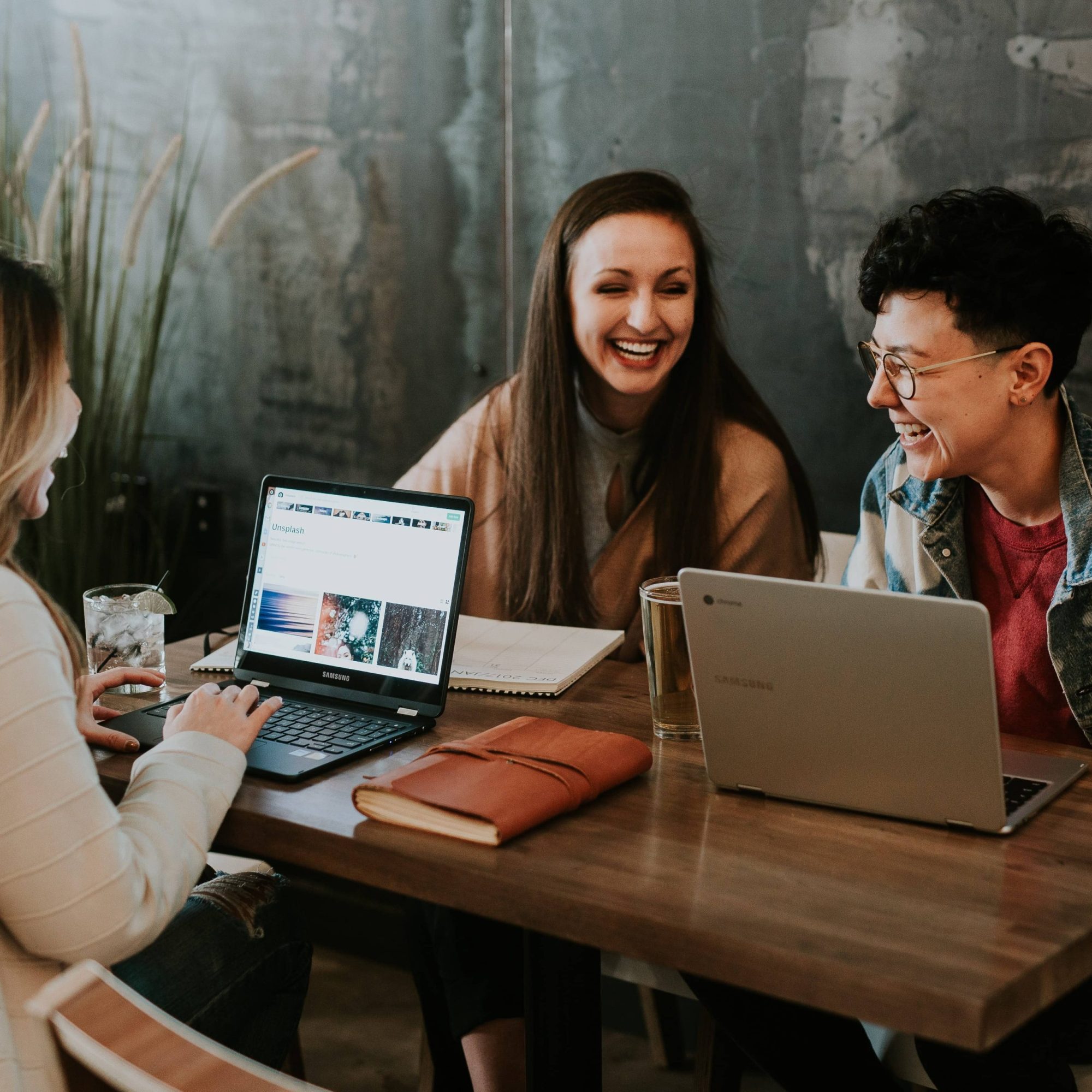 Enjoy the Benefits of moonstride Travel CRM