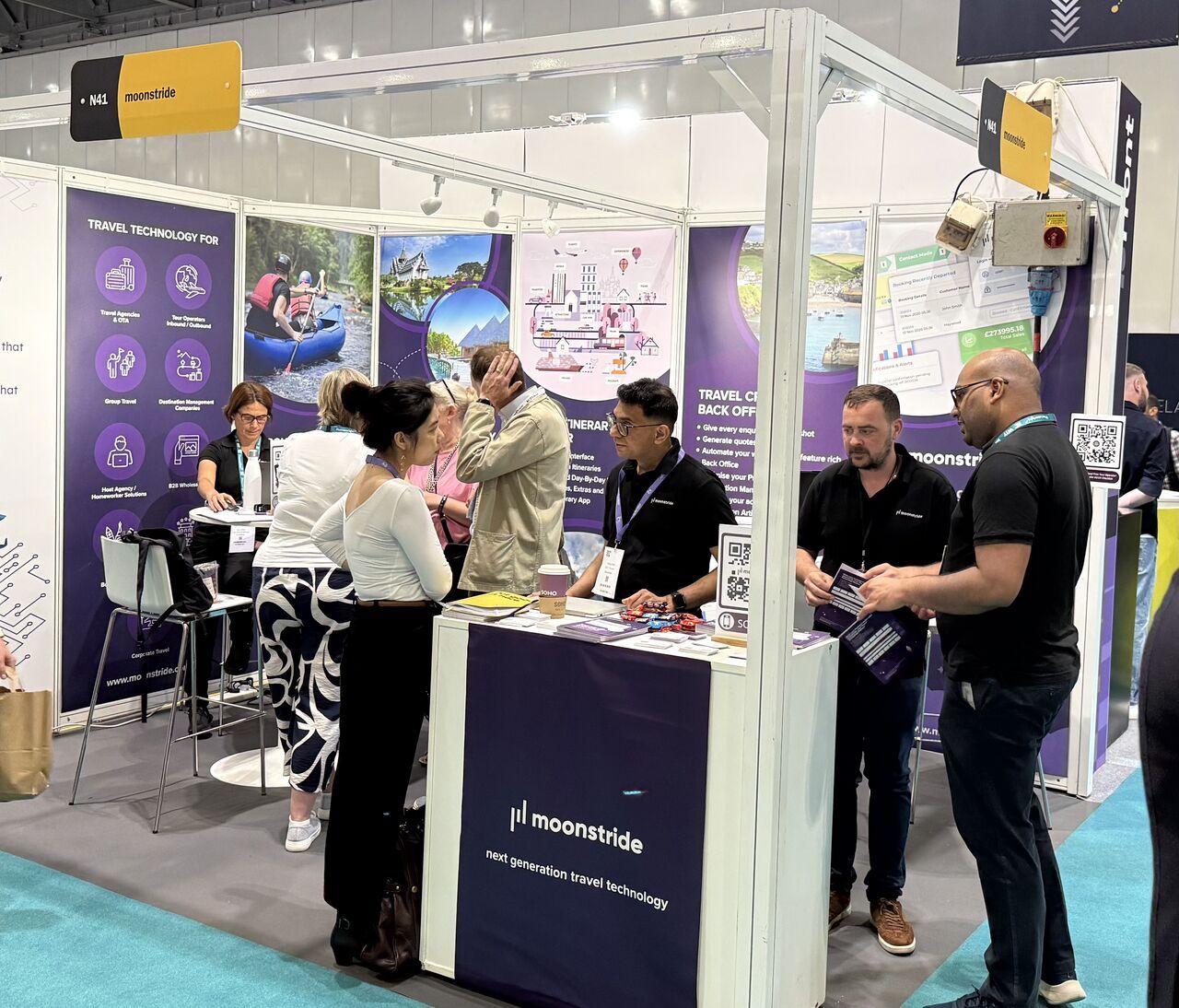 Los asistentes exploran la interfaz mejorada del Creador de Itinerarios moonstride