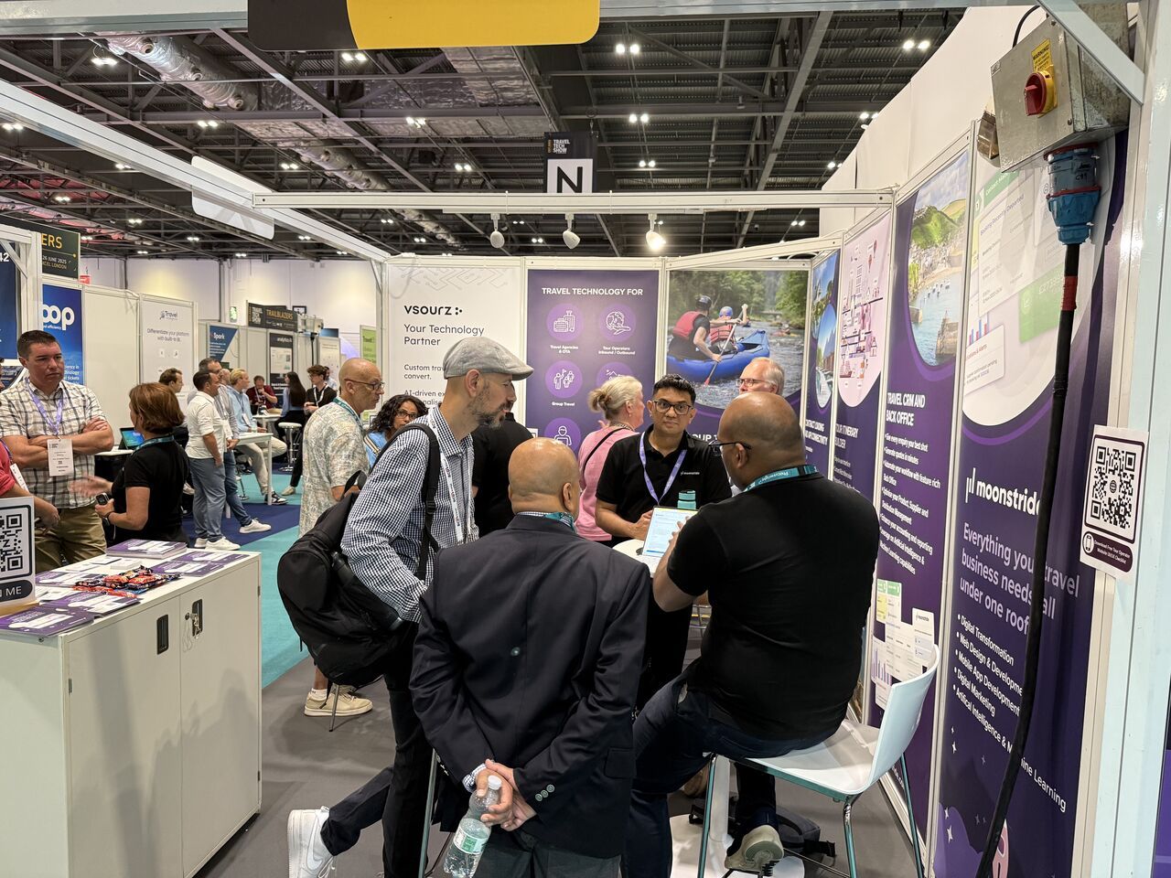 Demostración en directo de moonstride Headless CMS y Composable Architecture